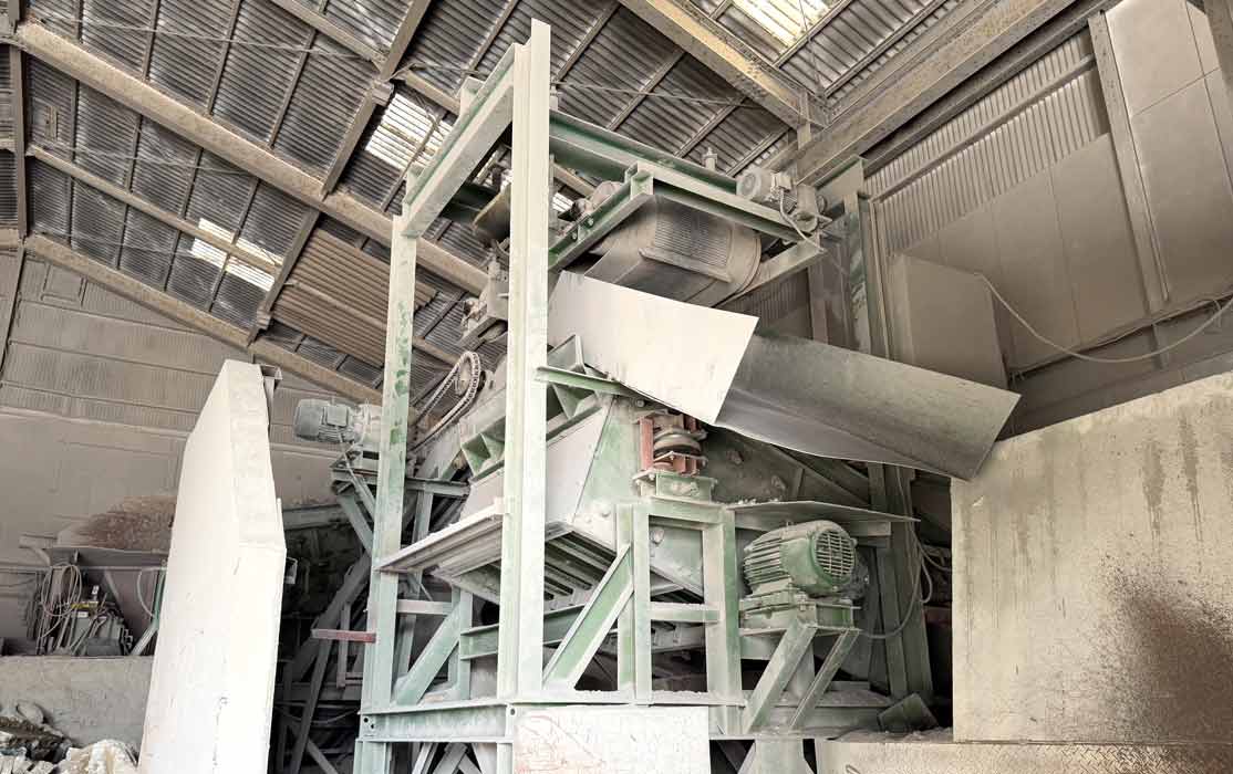 産業廃棄物中間処理施設